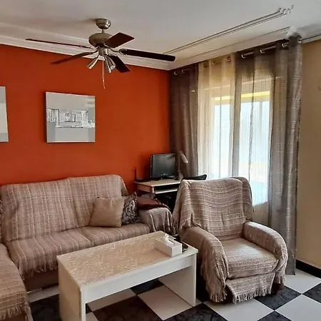 Moderno Apartamento De 4 En El Centro De